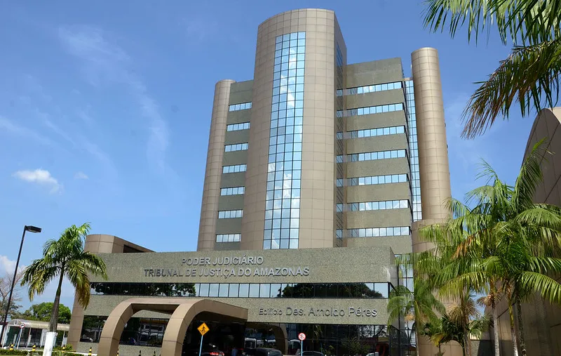 Tremor assusta servidores e provoca evacuação do TJAM em Manaus