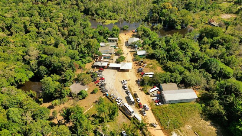 Com emenda de Eduardo Braga, asfalto em 14 km de ramais leva dignidade e esperança à população rural de Manaus