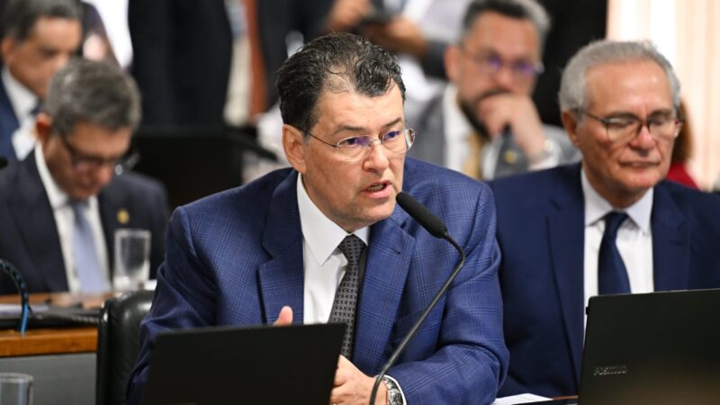 Eduardo Braga apoia criação de CPI para investigar ‘adultização’ de crianças nas redes sociais