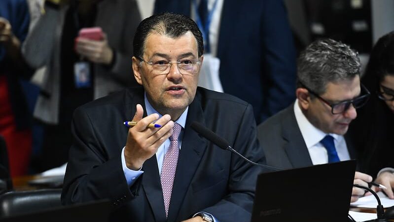 BR-319: Eduardo Braga apresenta emenda à MP do governo federal para incluir rodovias preexistentes no licenciamento especial