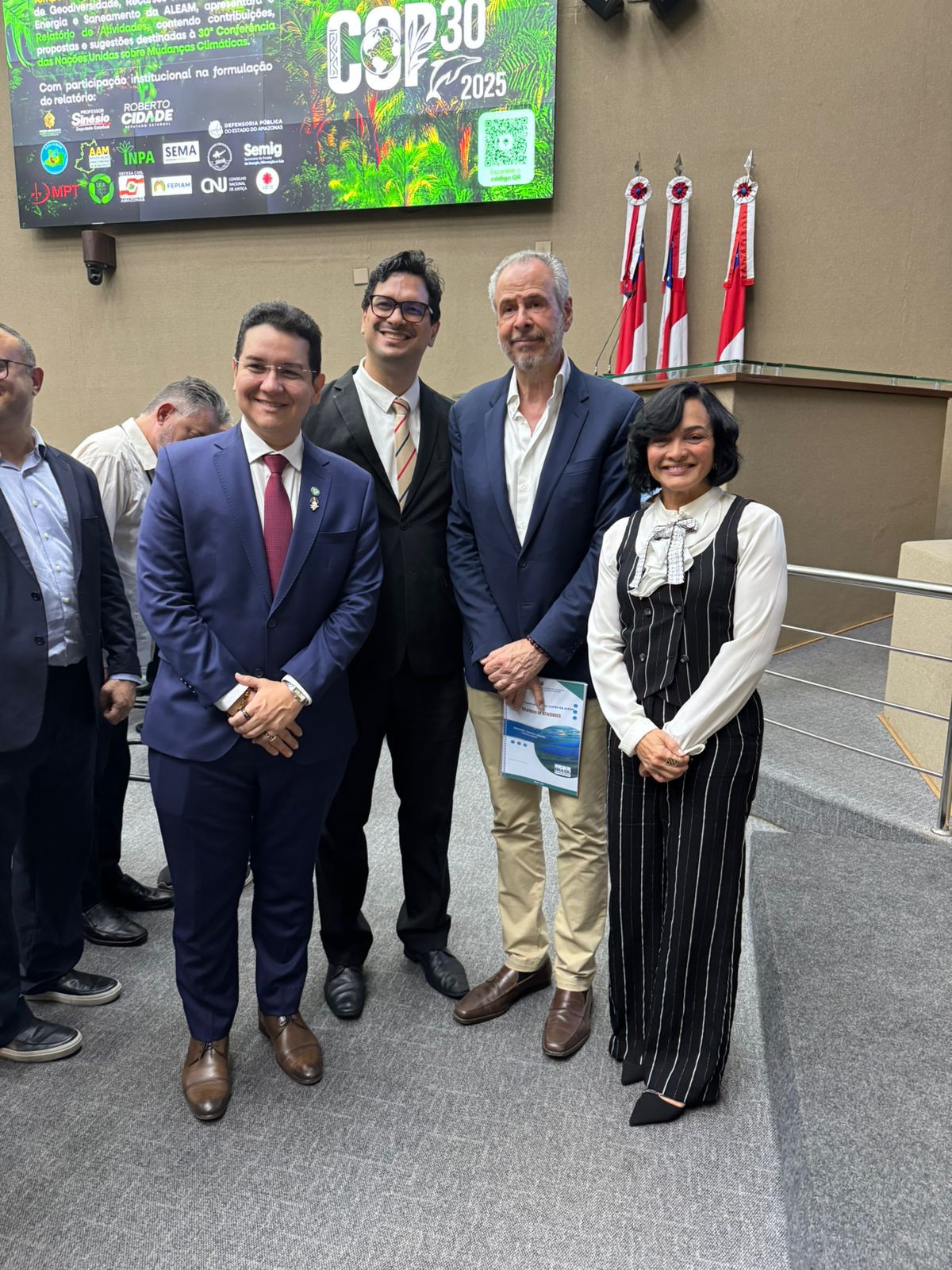 UEA participa de Comissão da COP30 com propostas estratégicas para valorização da Amazônia