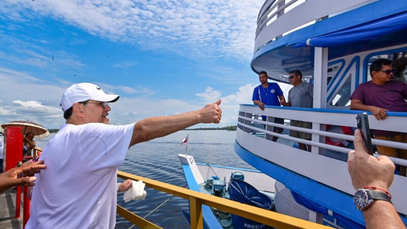 Em Barcelos, Eduardo Braga entrega novo porto à população e anuncia reconstrução da orla