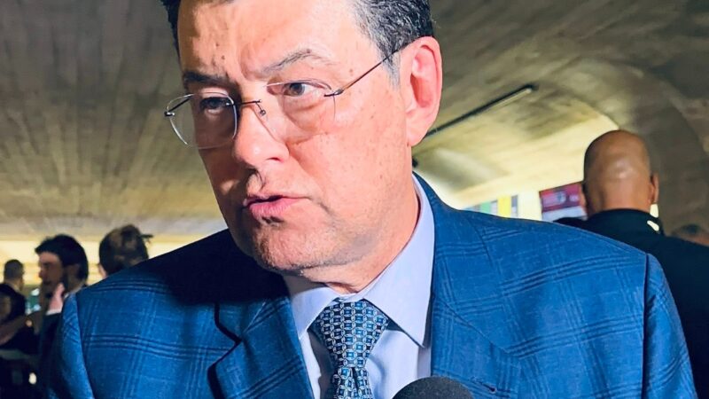 Eduardo Braga comemora decisão do TCU que mantém licença para pavimentar a BR-319