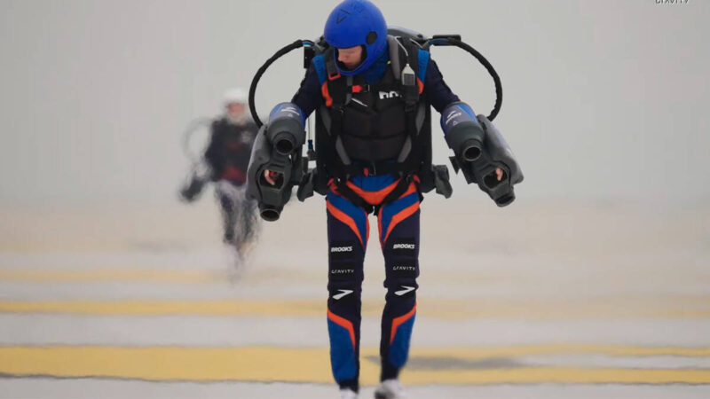 Primeira corrida mundial de Jet Suit foi realizada em Dubai