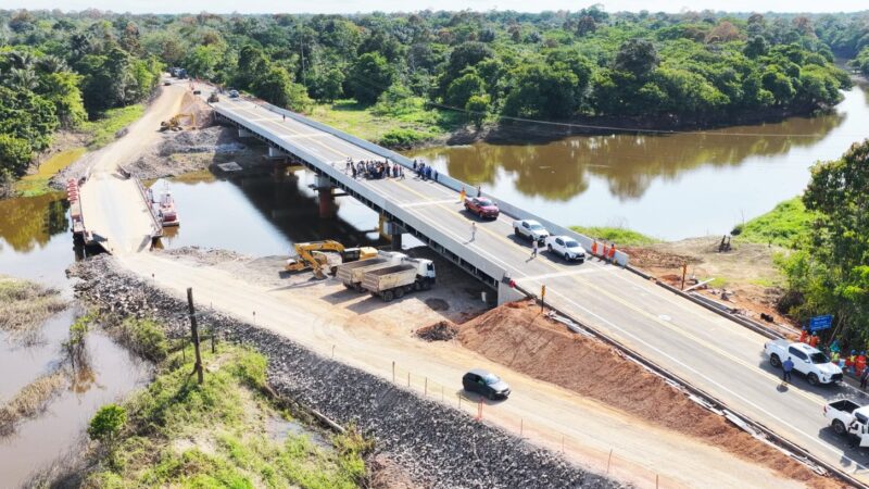 BR-319: Eduardo Braga entrega nova Ponte do Curuçá