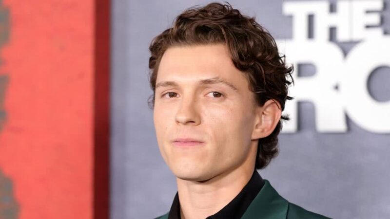 Tom Holland compartilha diagnóstico de TDAH e dislexia em entrevista