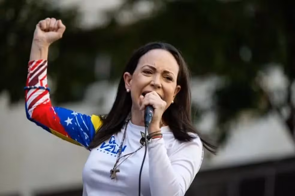 Prêmio Nobel da Paz 2025 vai para María Corina Machado por sua luta pela democracia na Venezuela