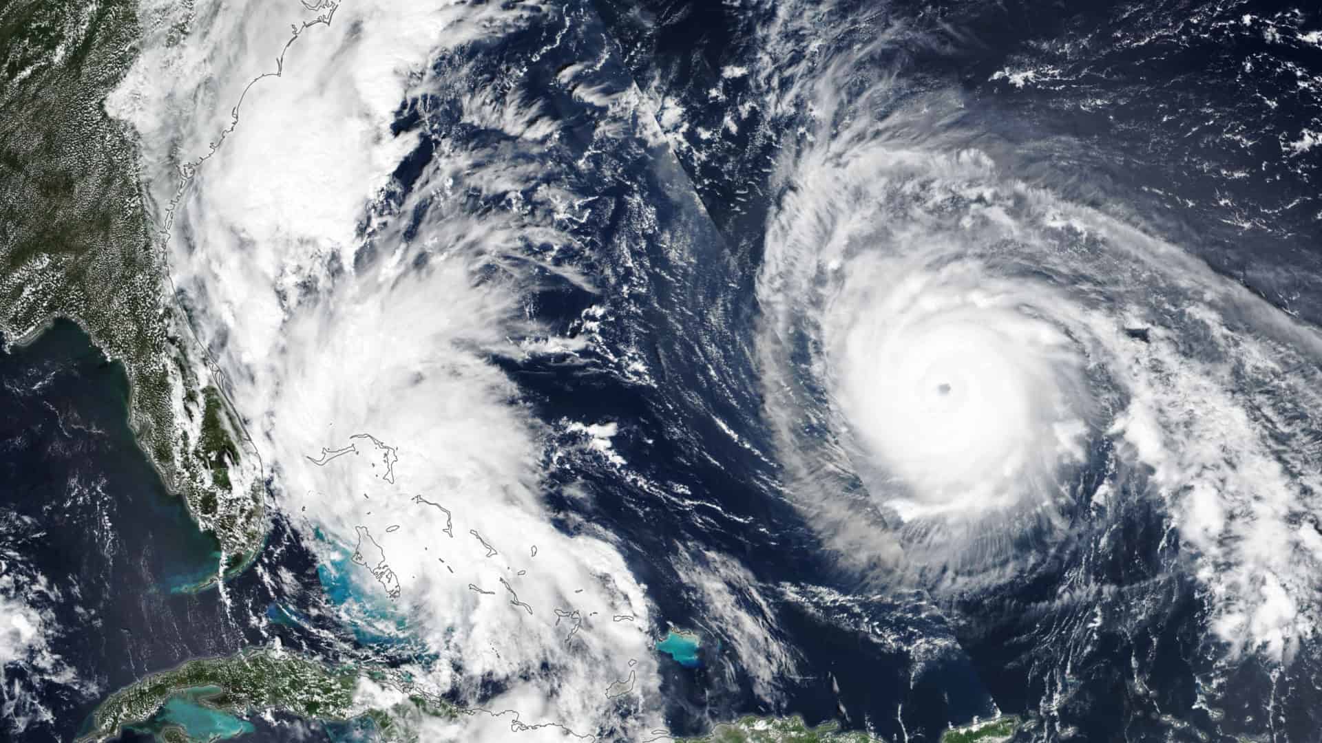 A ‘dança’ dos furacões: Imelda e Humberto giram lado a lado no Atlântico