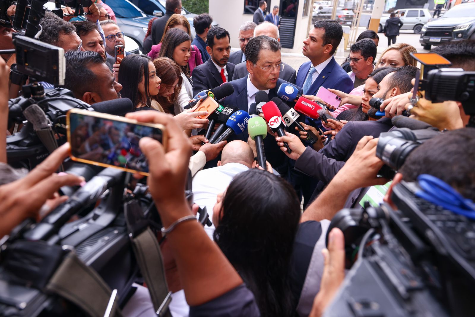 Eduardo Braga destaca parceria com Prefeitura de Manaus e anuncia novos investimentos em habitação, drenagem e contenção de encostas