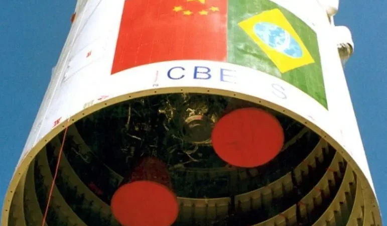 China aprendeu tecnologia espacial com Brasil: “Tudo anotado no caderninho”
