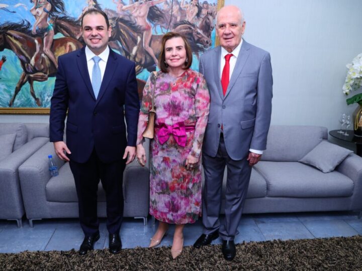 Presidente do TCE-AM prestigia posse do novo governador do Amazonas