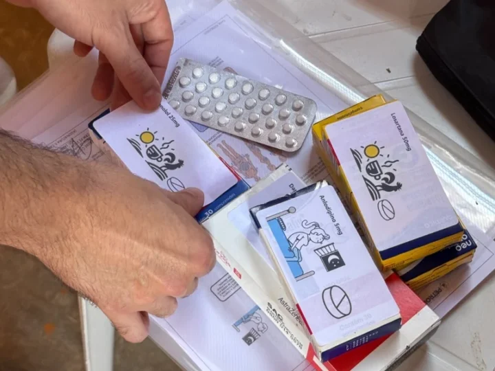 Médico do SUS cria receitas com desenhos e amplia acesso a tratamentos